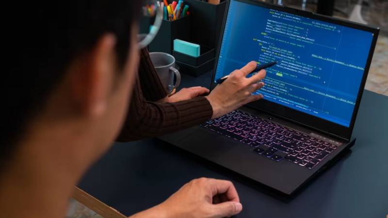 白云区工业软件定制开发：破局传统制造数字化转型的“精准钥匙”